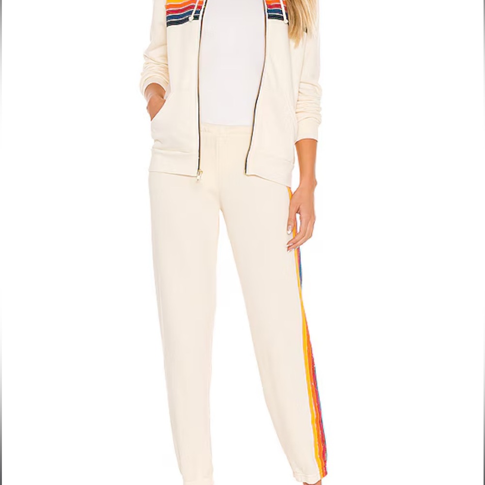 5 Stripe Sweatpant in Vintage cream